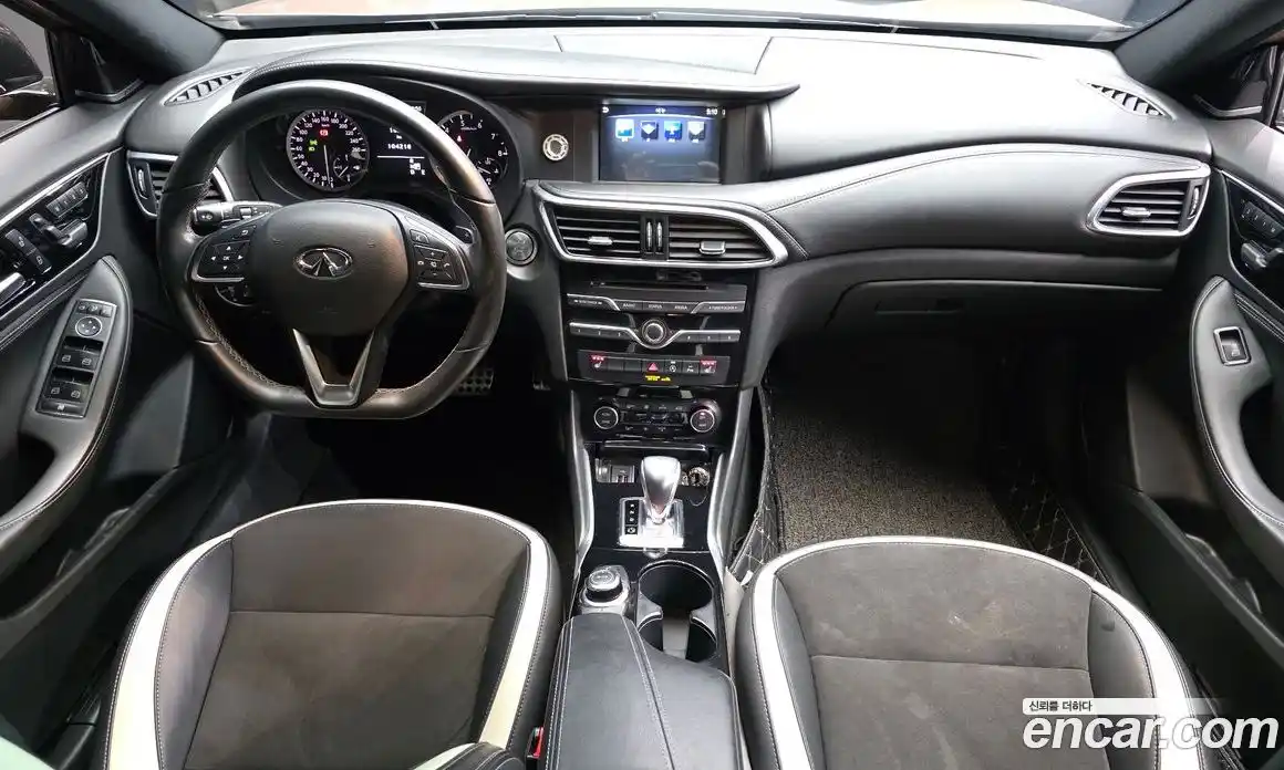 Infiniti Q30 2017 2.0 гидро, фото 10