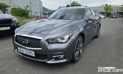 Infiniti Q50