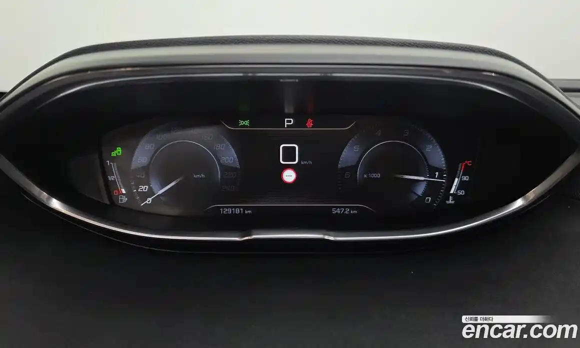 Peugeot 5008 2019 1.5 автомат (гидро), фото 11