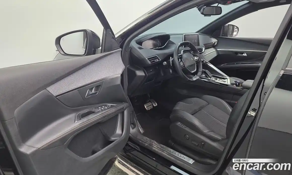 Peugeot 5008 2019 1.5 автомат (гидро), фото 13