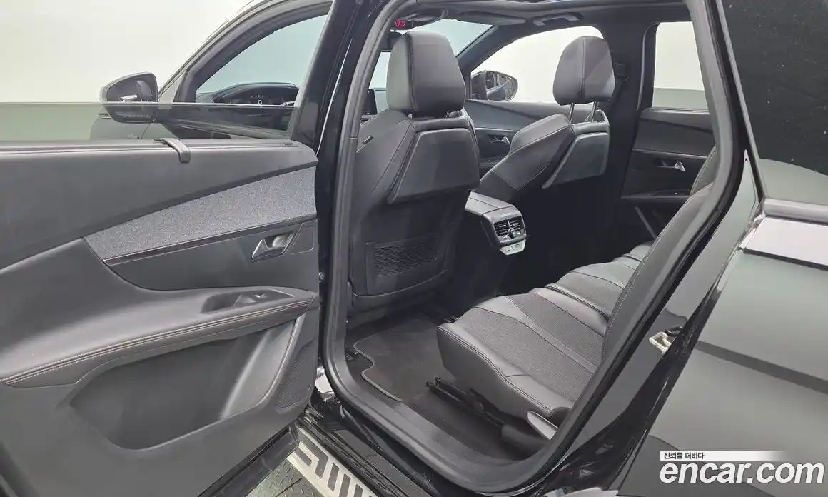Peugeot 5008 2019 1.5 автомат (гидро), фото 18