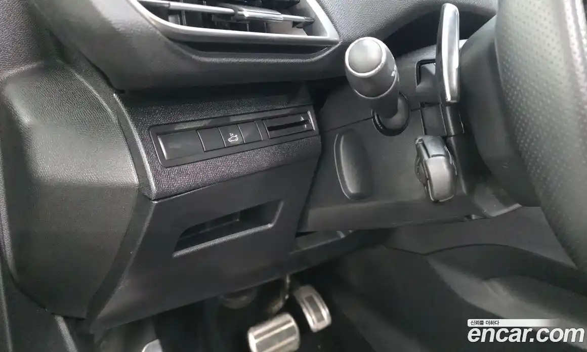 Peugeot 5008 2019 1.5 автомат (гидро), фото 26