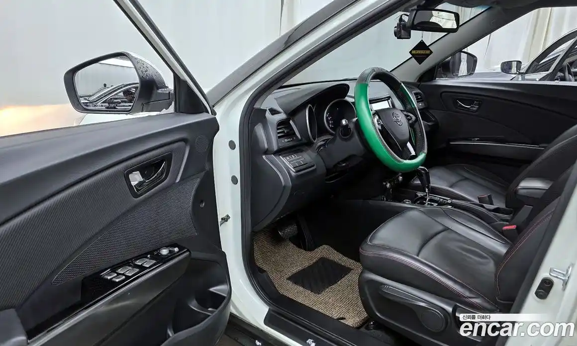 SsangYong TIBOLI 2018 1.6 автомат (гидро), фото 10