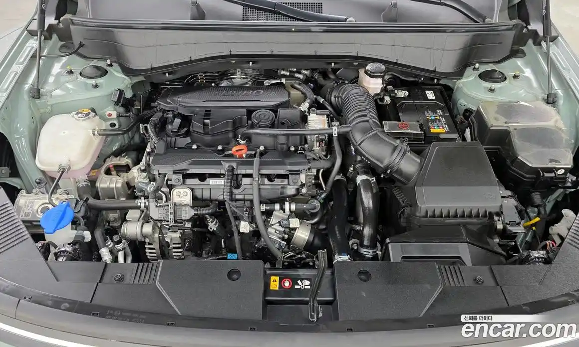 Hyundai Kona 2023 1.6 автомат (гидро), фото 6