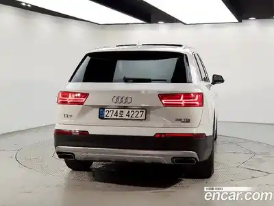 Audi Q7 2016 3.0 автомат (гидро), миниатюра 3