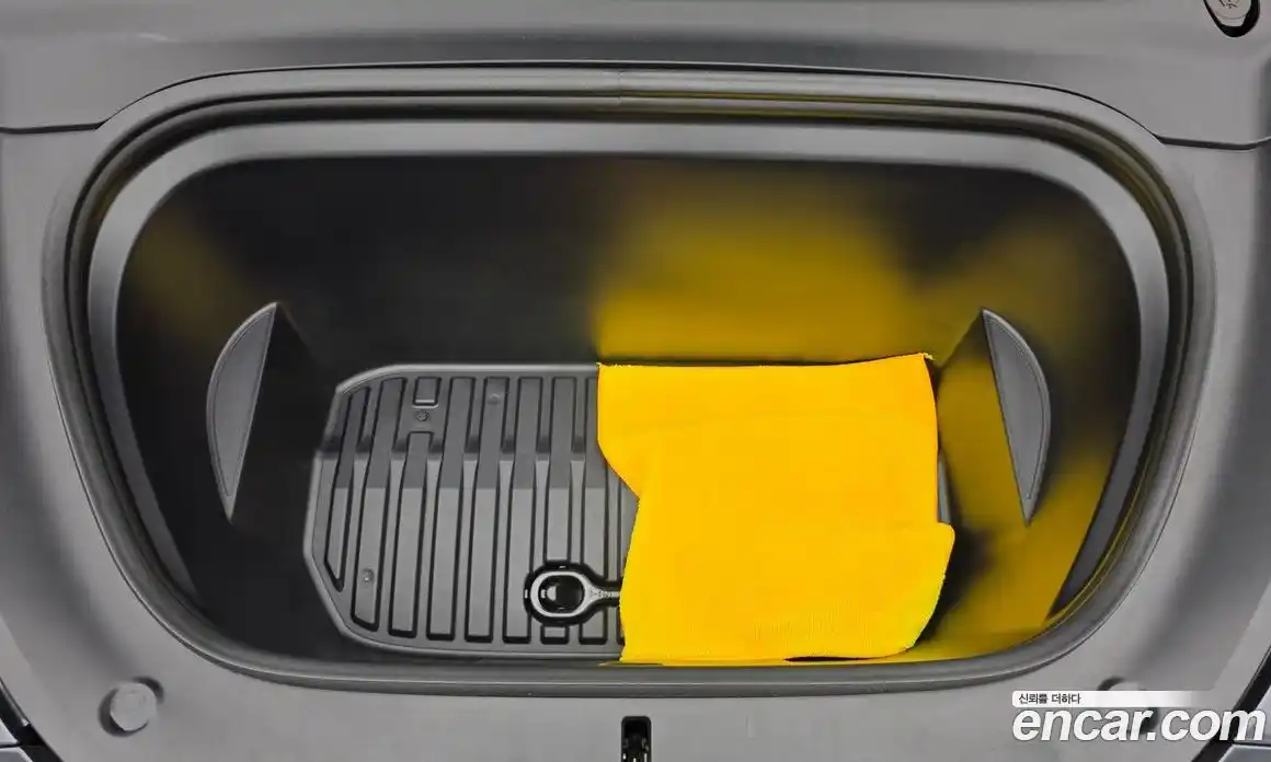 Tesla Model Y 2025 0.2 гидро, фото 19