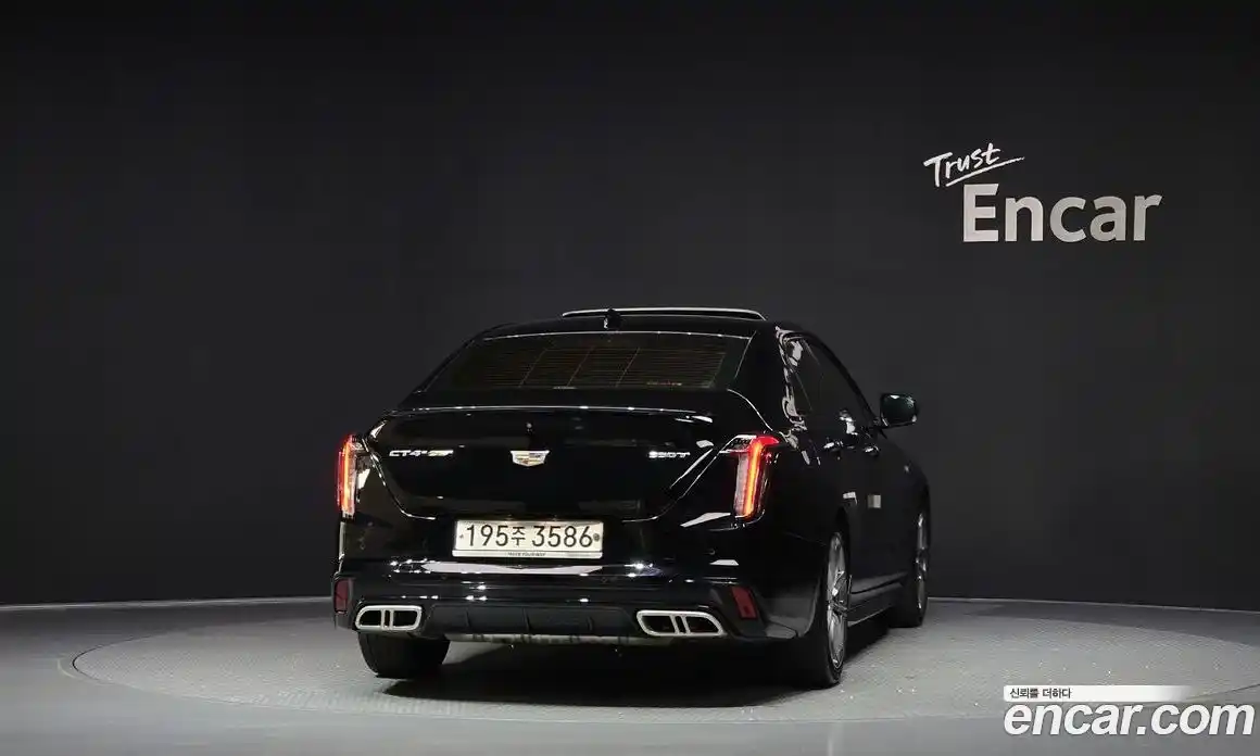 Cadillac CT4 2020 2.0 гидро, фото 4