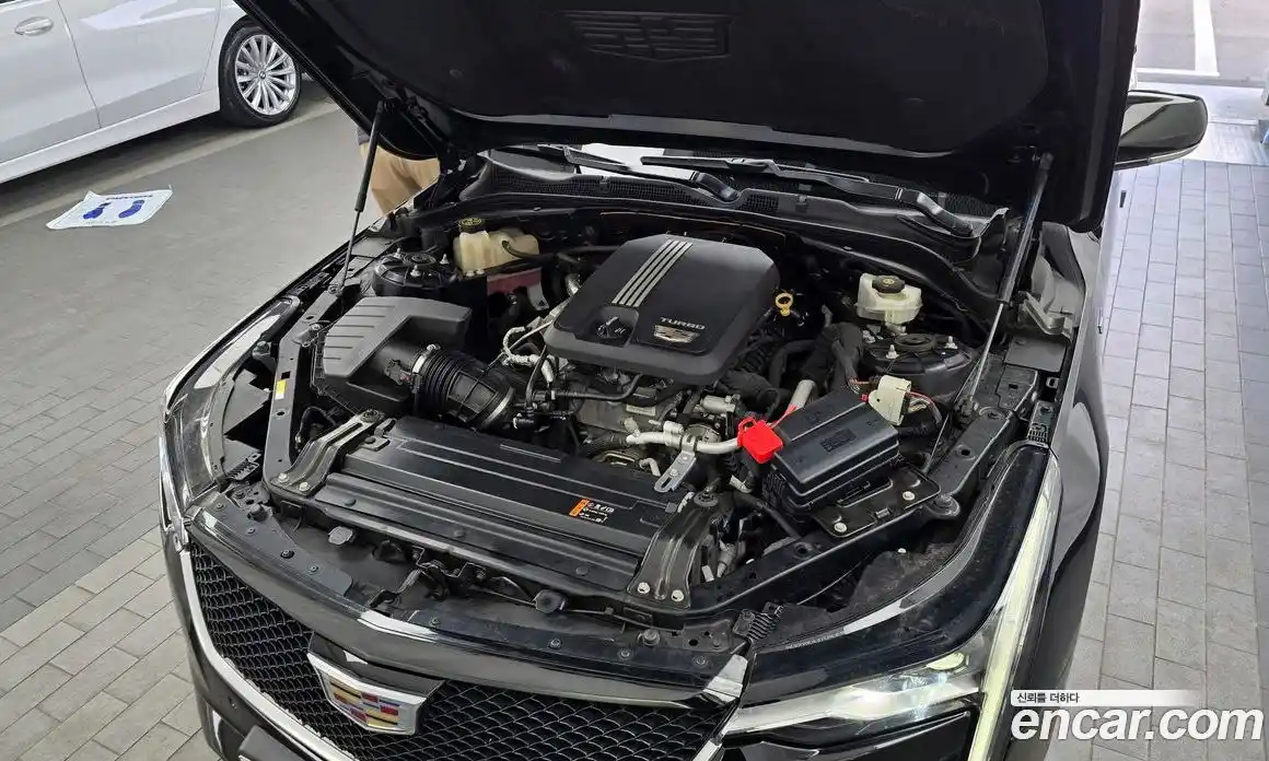 Cadillac CT4 2020 2.0 гидро, фото 6