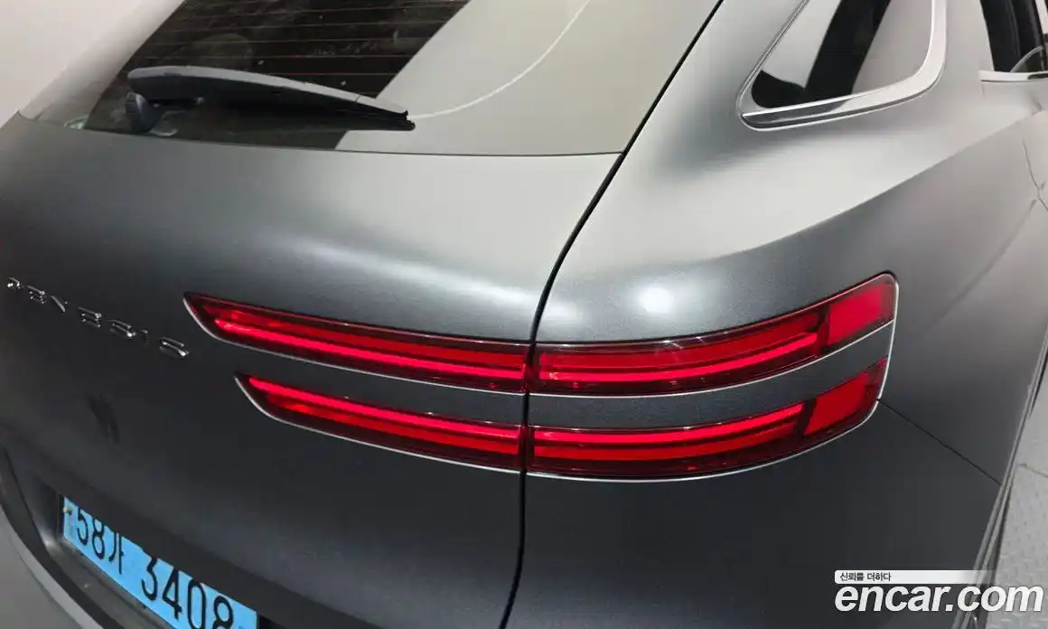 Genesis GV70 2022 автомат (гидро), фото 9