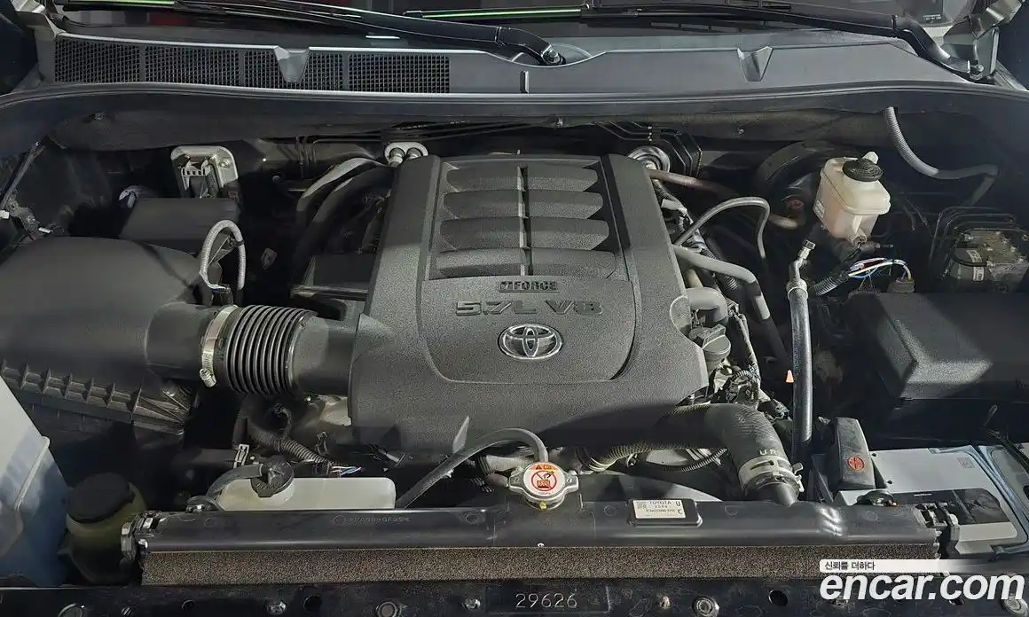 Toyota Tundra 2021 5.7 гидро, фото 6