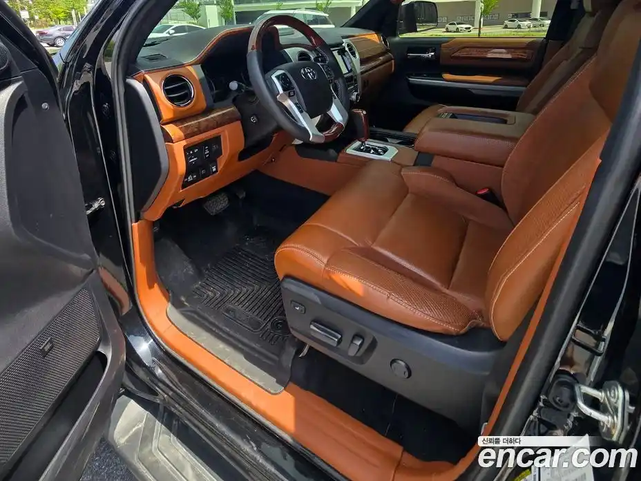 Toyota Tundra 2021 5.7 гидро, фото 7