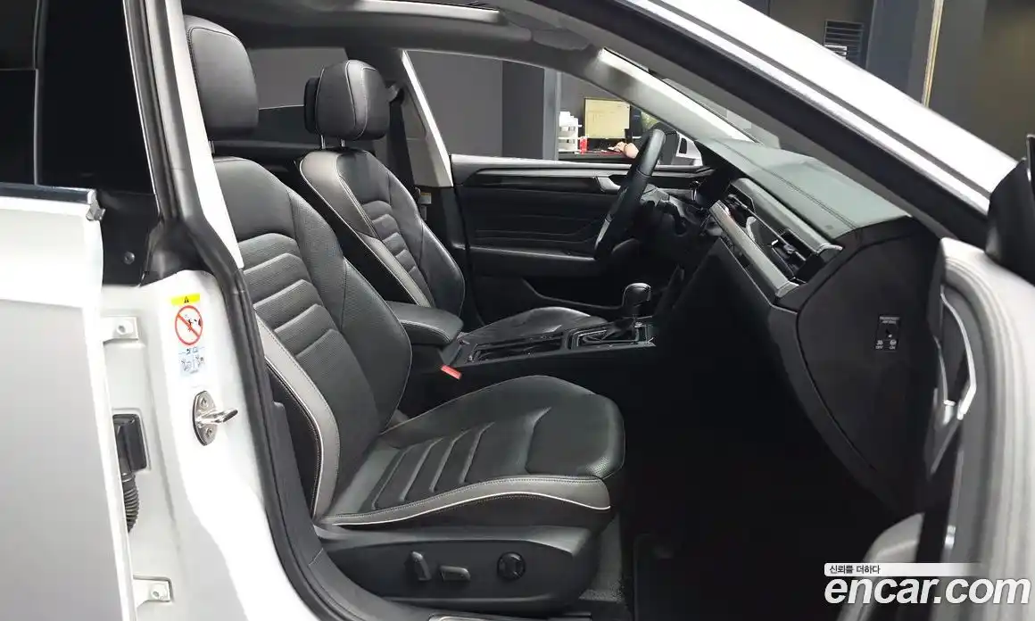 Volkswagen Arteon 2022 2.0 автомат (гидро), фото 17