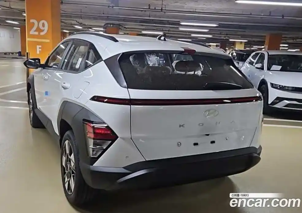 Hyundai Kona 2026 1.6 автомат (гидро), фото 9