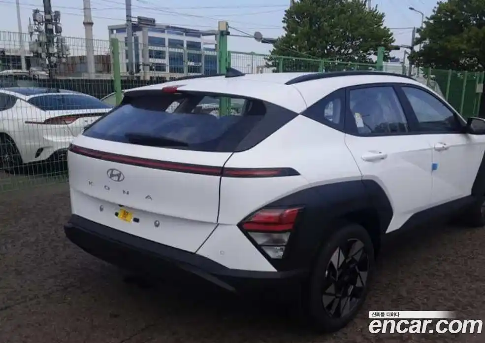 Hyundai Kona 2026 1.6 автомат (гидро), фото 6