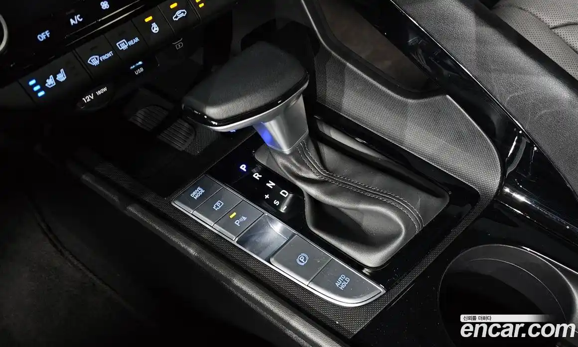 Hyundai Avante 2024 1.6 автомат (гидро), фото 12