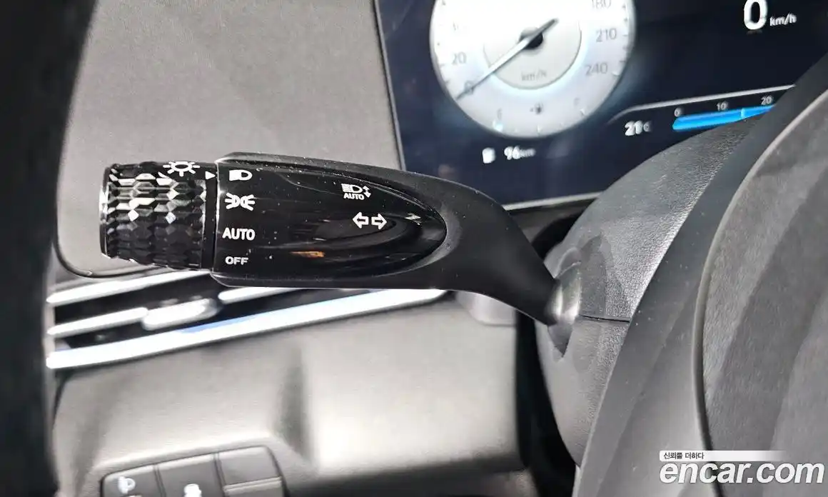 Hyundai Avante 2024 1.6 автомат (гидро), фото 27