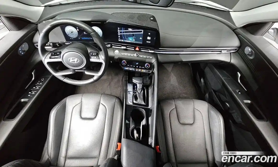 Hyundai Avante 2024 1.6 автомат (гидро), фото 10