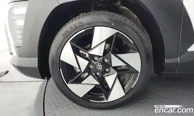 Hyundai Kona 2023 1.6 автомат (гидро), миниатюра 4