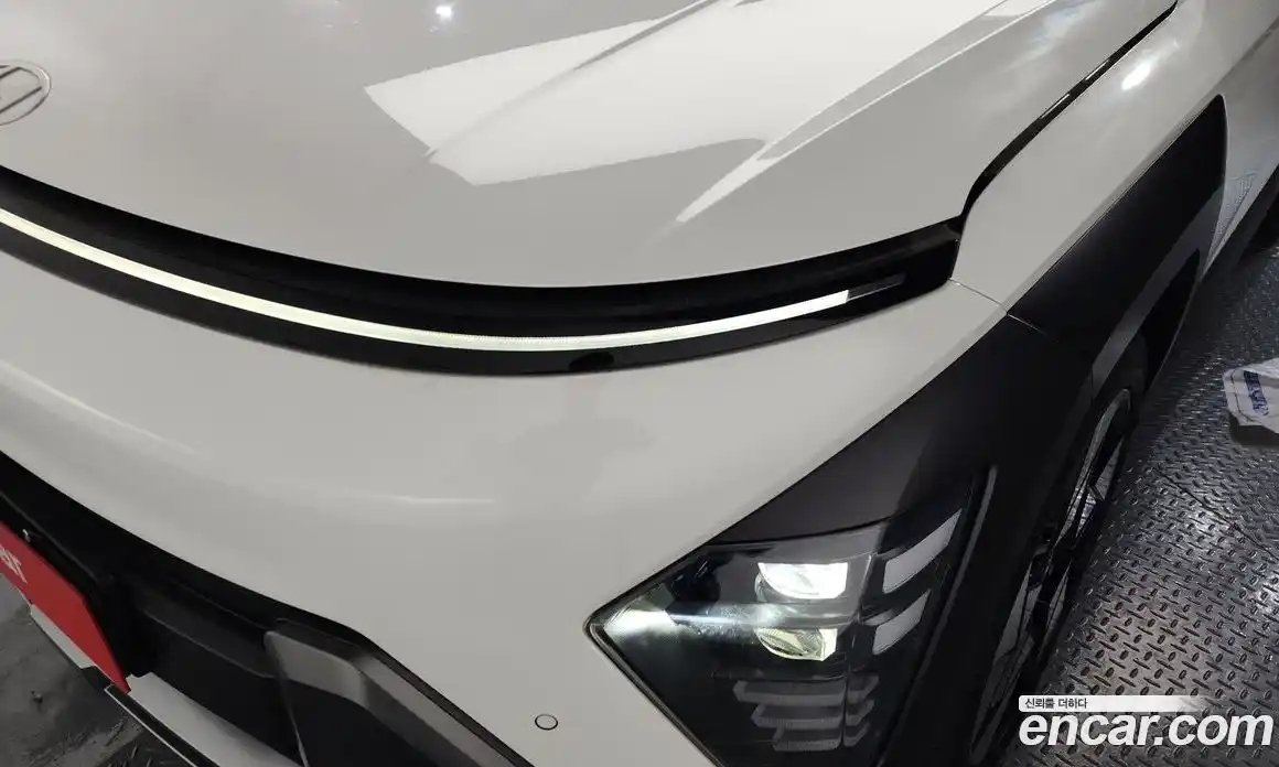Hyundai Kona 2023 1.6 автомат (гидро), фото 7