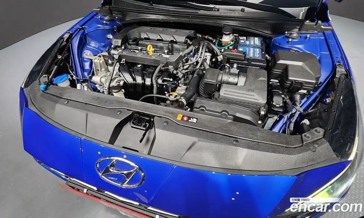Hyundai Avante 2020 1.6 автомат (гидро), фото 6