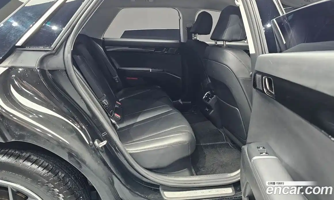 Hyundai Grandeur 2023 1.6 автомат (гидро), фото 11