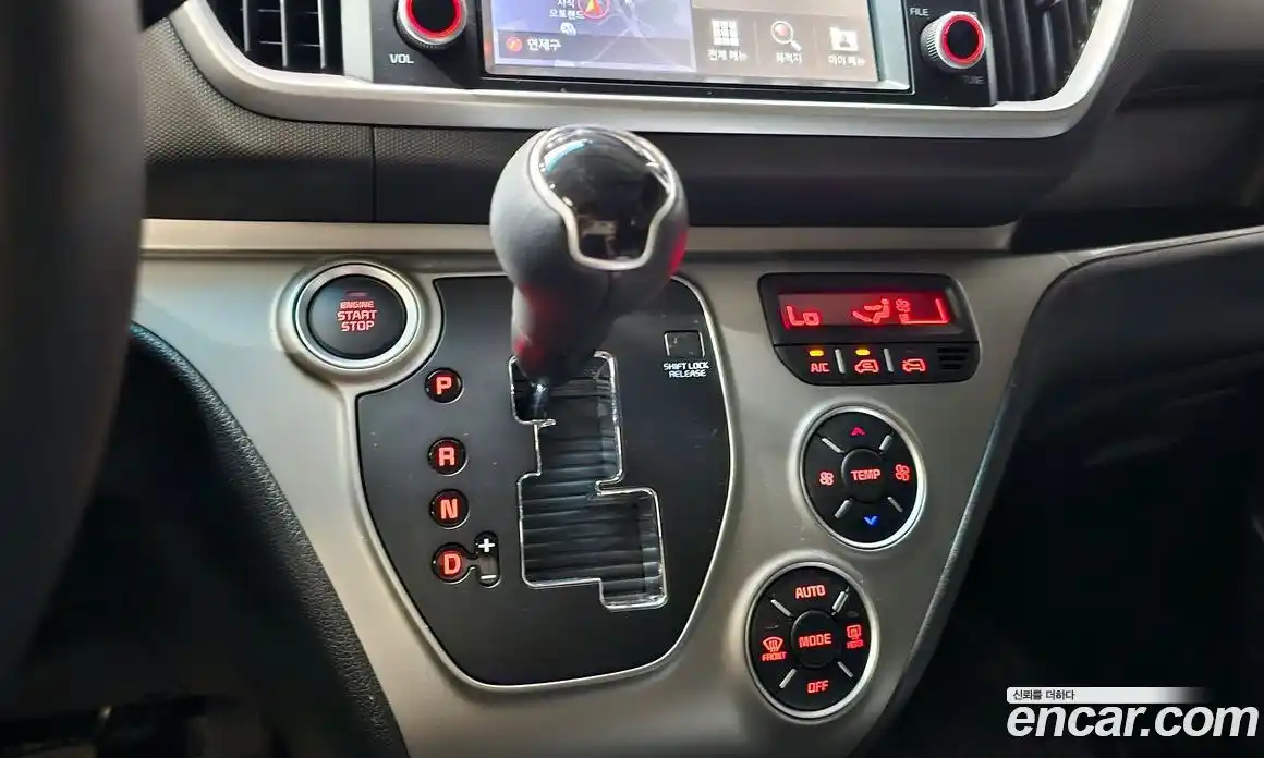 Kia Ray 2019 1.0 автомат (гидро), фото 12
