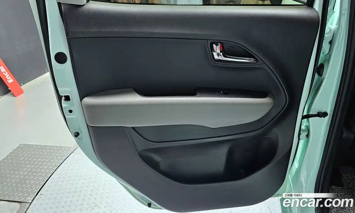 Kia Ray 2019 1.0 автомат (гидро), фото 15