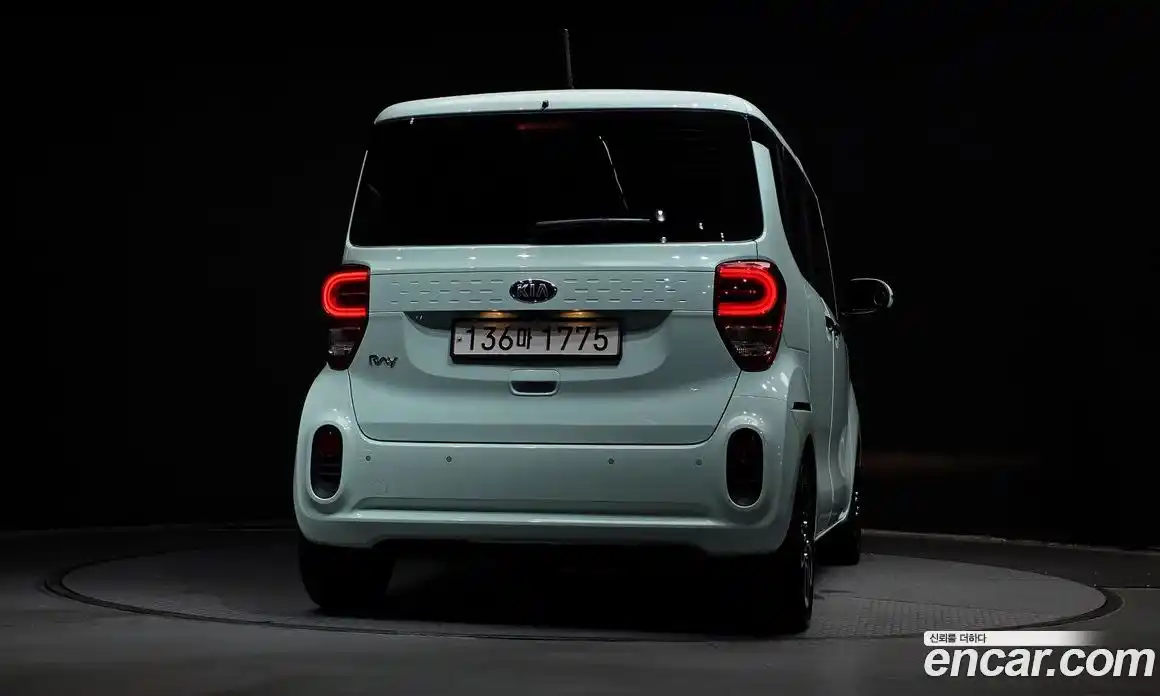 Kia Ray 2019 1.0 автомат (гидро), фото 4