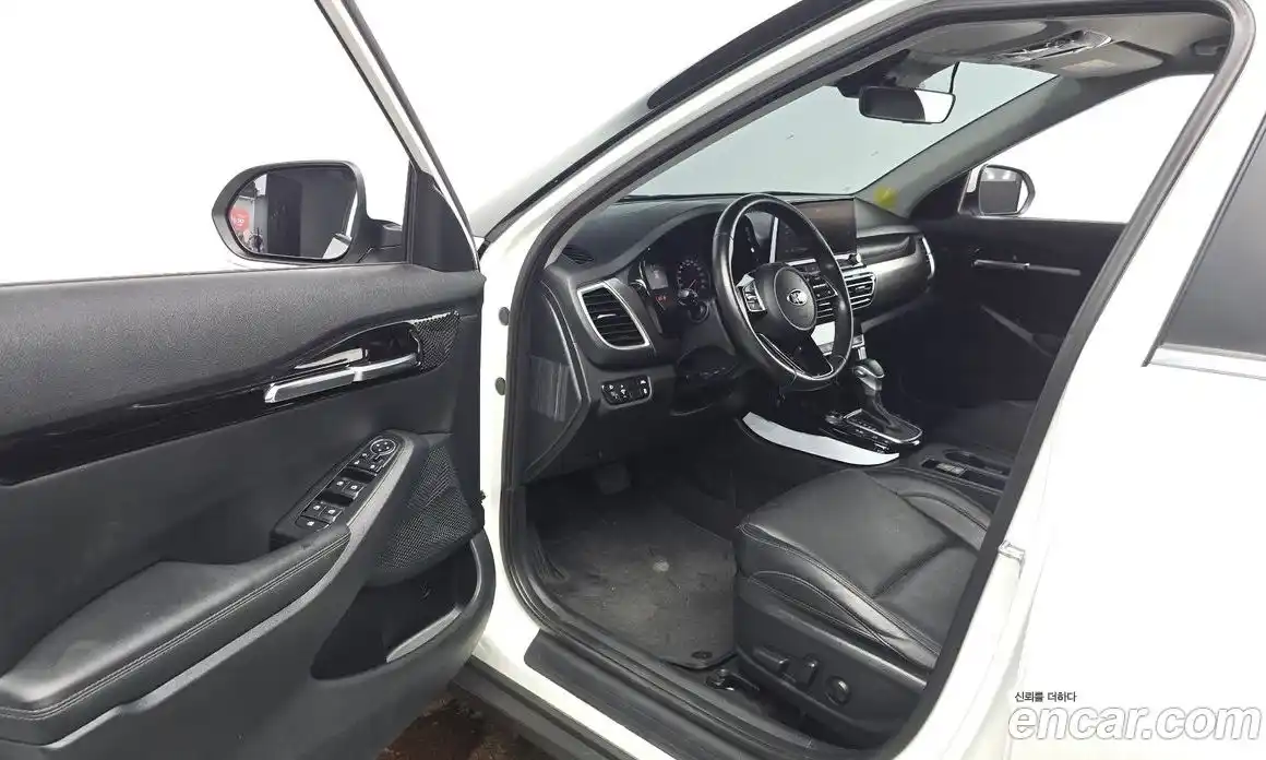 Kia Seltos 2021 1.6 автомат (гидро), фото 12