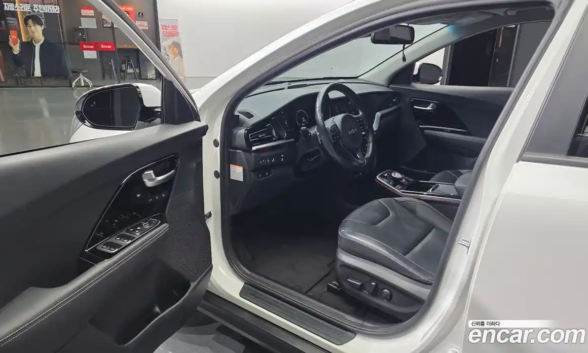 Kia Niro 2021 0.2 автомат (гидро), фото 13