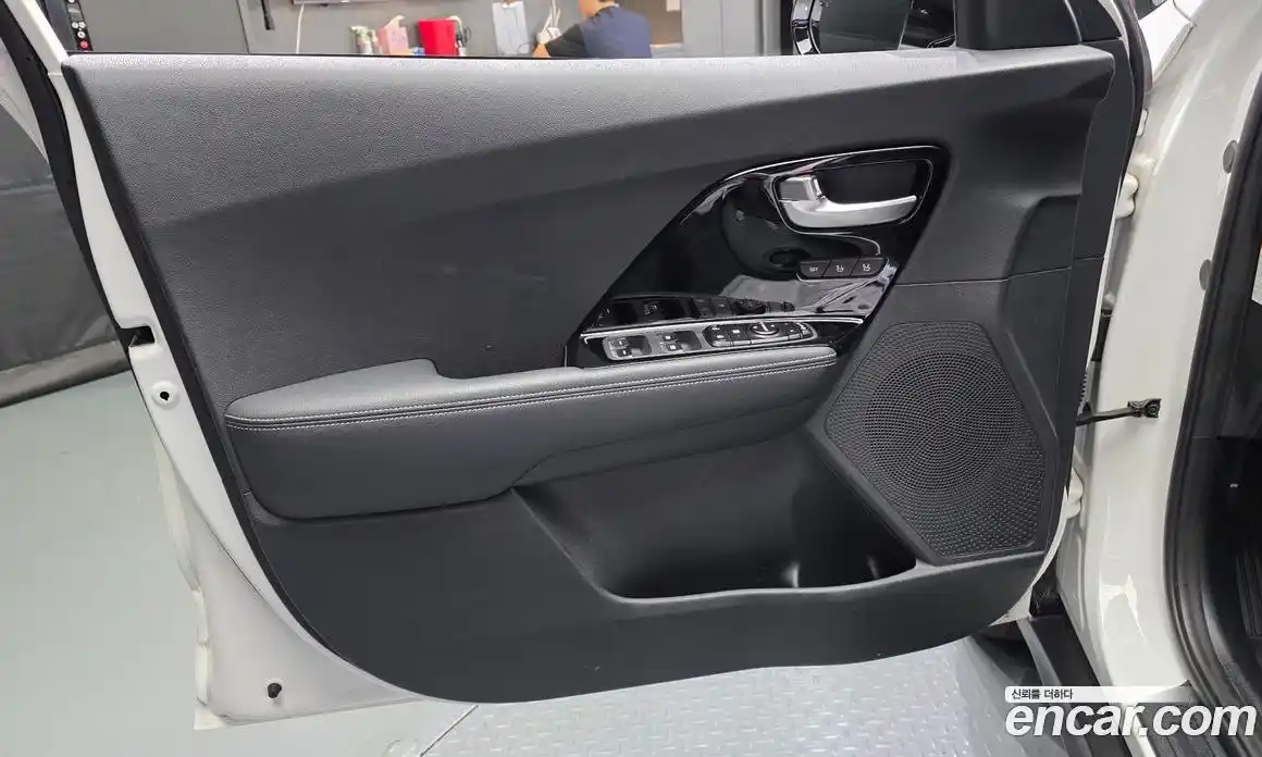Kia Niro 2021 0.2 автомат (гидро), фото 14