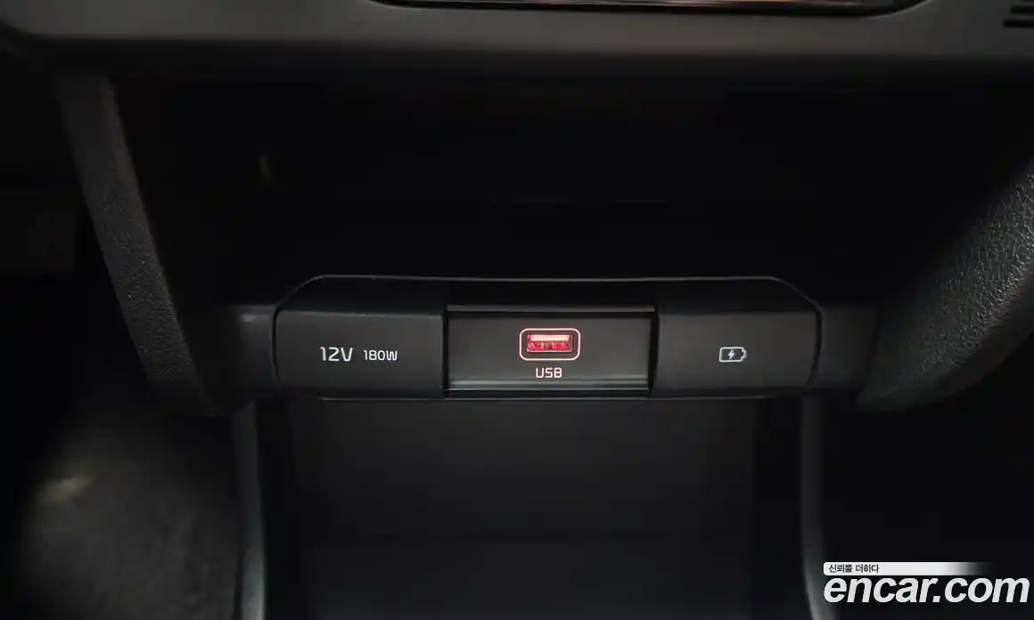 Kia Niro 2021 0.2 автомат (гидро), фото 19