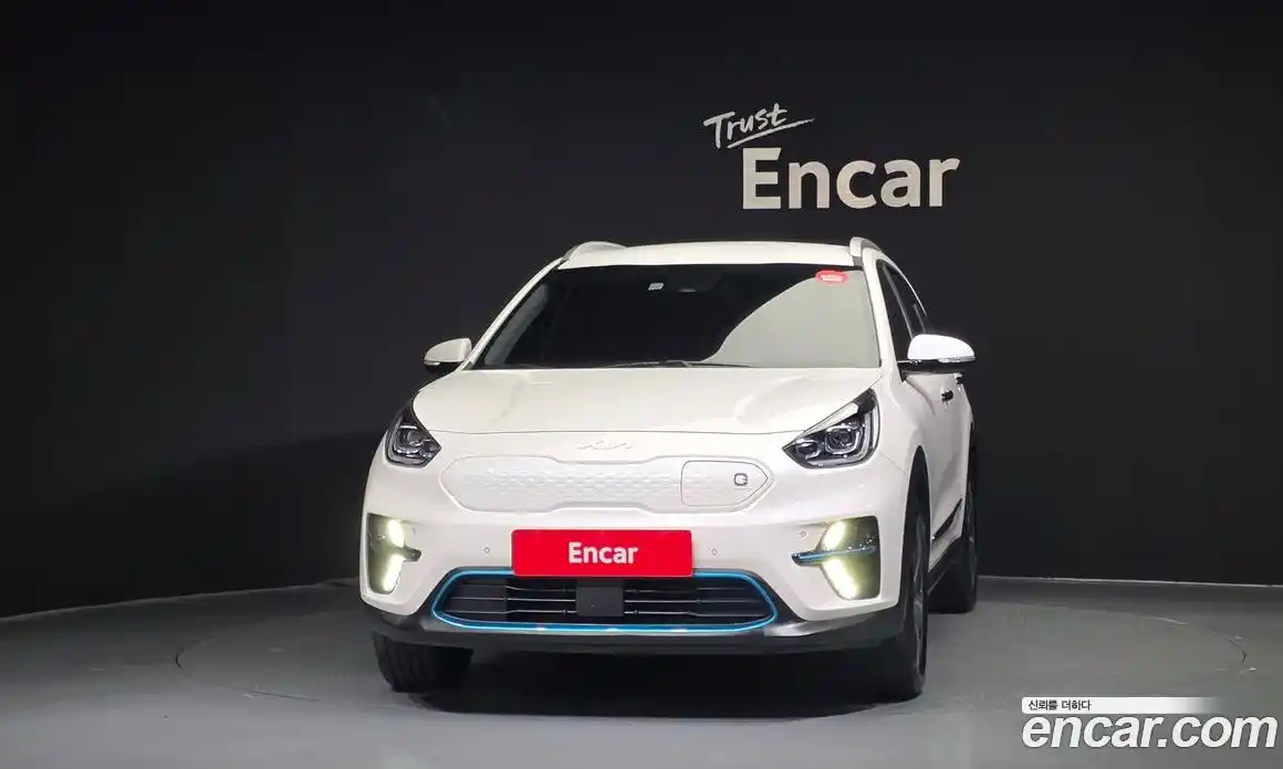 Kia Niro 2021 0.2 автомат (гидро), фото 3