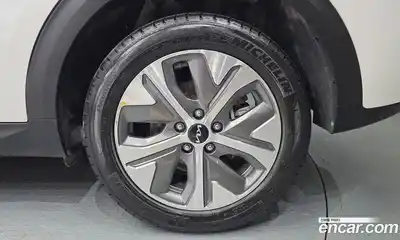 Kia Niro 2021 0.2 автомат (гидро), миниатюра 7