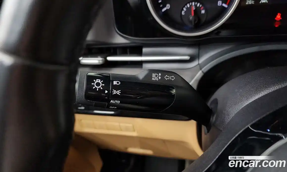 Kia Carnival 2021 3.5 автомат (гидро), фото 28