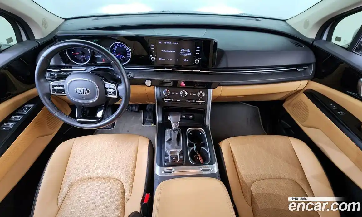 Kia Carnival 2021 3.5 автомат (гидро), фото 10