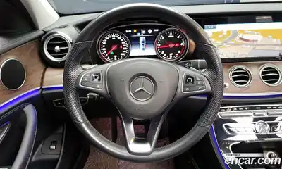 Mercedes-Benz E-Class 2016 1.9 автомат (гидро), миниатюра 12