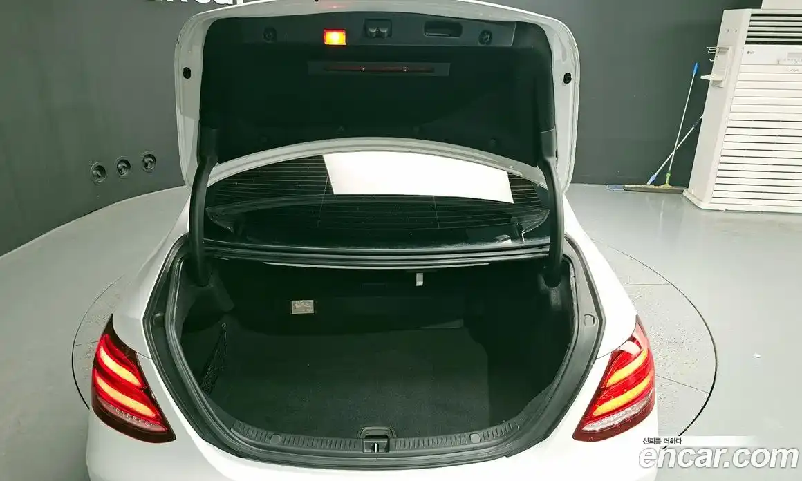 Mercedes-Benz E-Class 2016 1.9 автомат (гидро), фото 20
