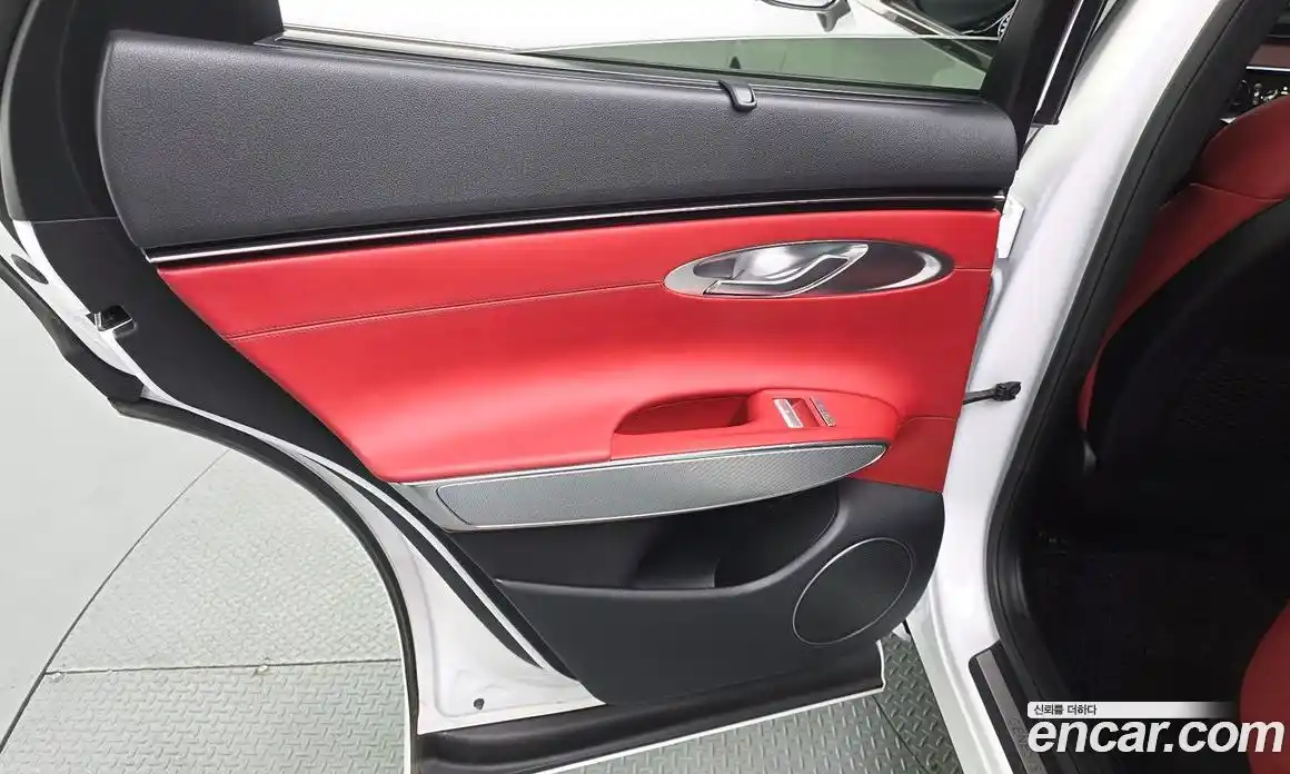 Genesis GV70 2021 2.5 автомат (гидро), фото 15