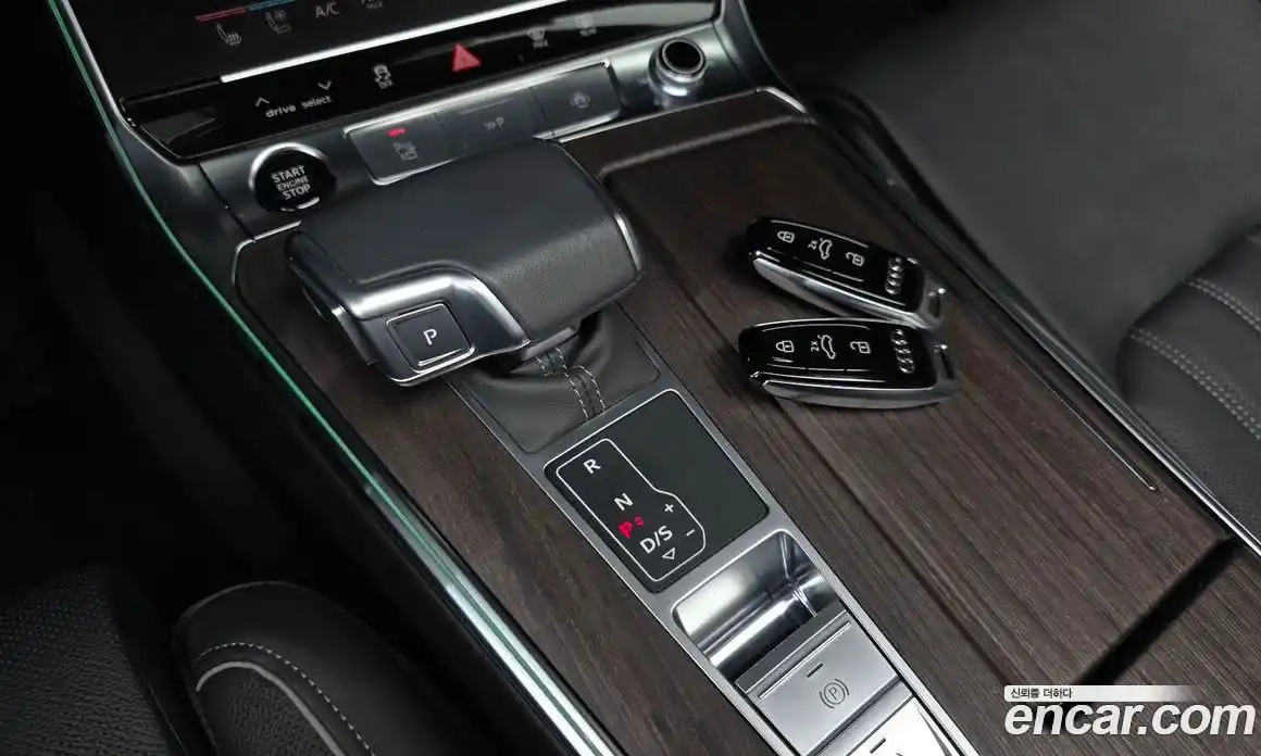 Audi A6 2025 2.0 автомат (гидро), фото 12