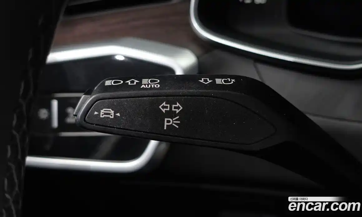 Audi A6 2025 2.0 автомат (гидро), фото 27