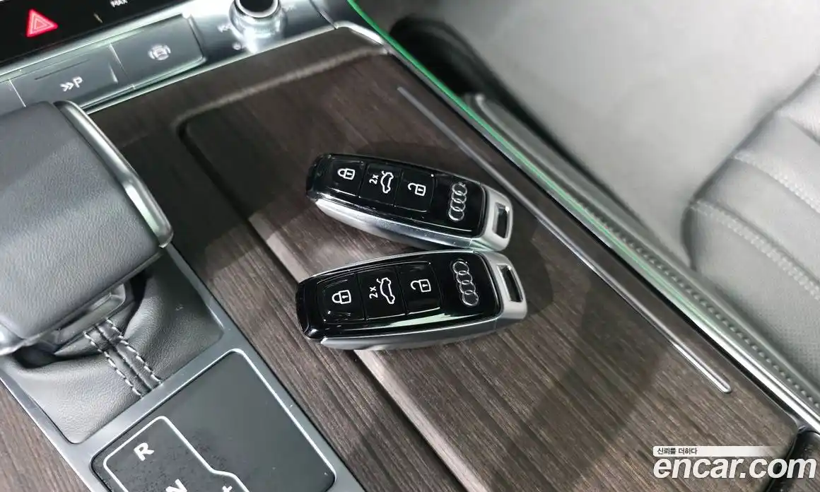 Audi A6 2025 2.0 автомат (гидро), фото 34