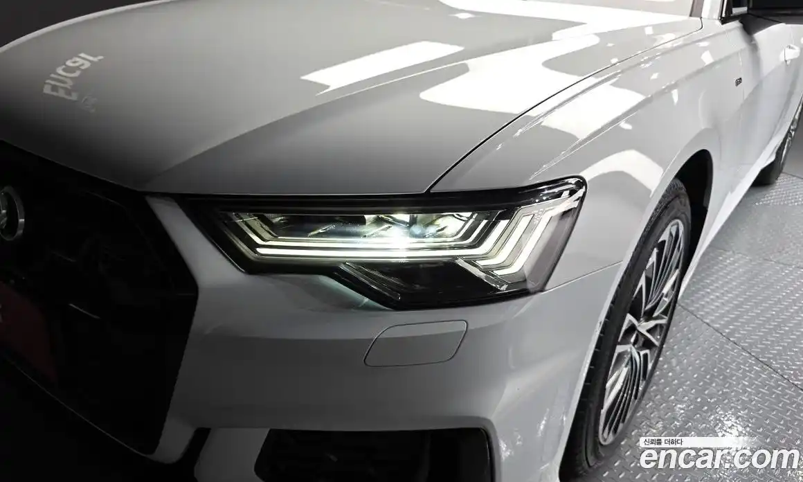 Audi A6 2025 2.0 автомат (гидро), фото 8