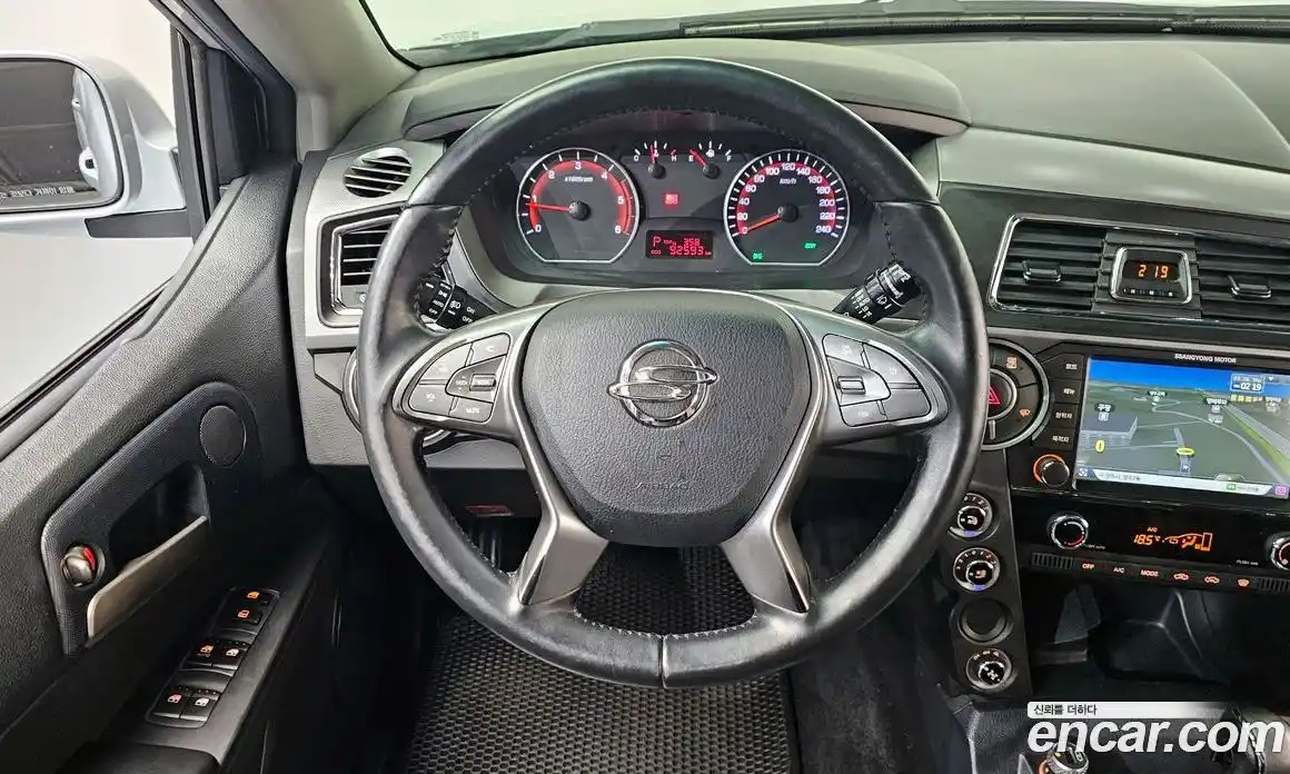 SsangYong Korando 2017 2.2 автомат (гидро), фото 12