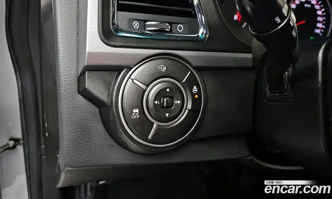 SsangYong Korando 2017 2.2 автомат (гидро), фото 16