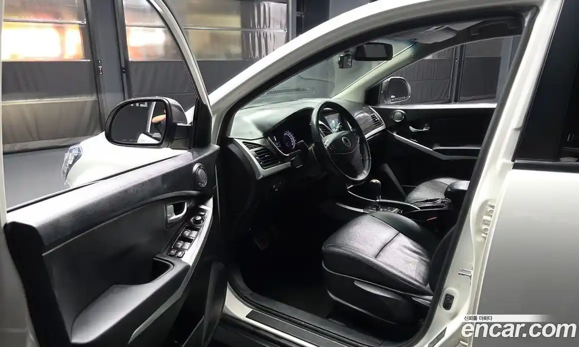 SsangYong Korando 2016 2.2 автомат (гидро), фото 13