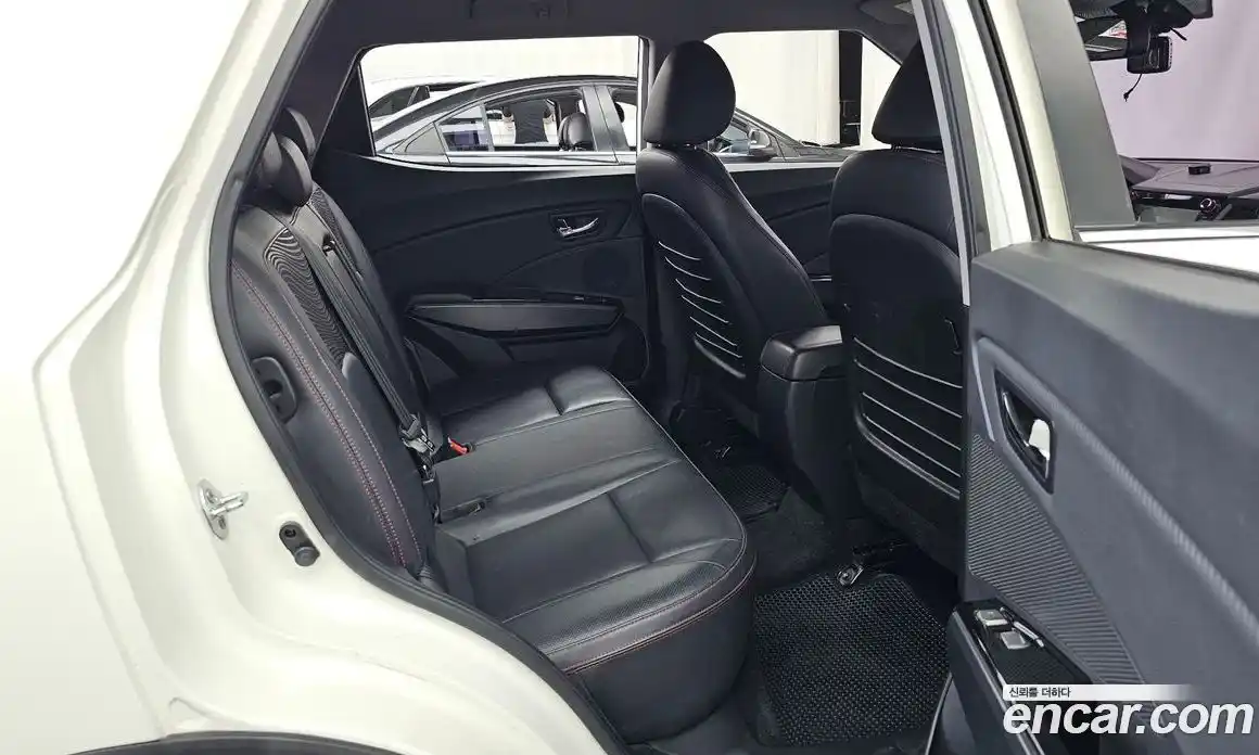 SsangYong TIBOLI 2016 1.6 автомат (гидро), фото 12