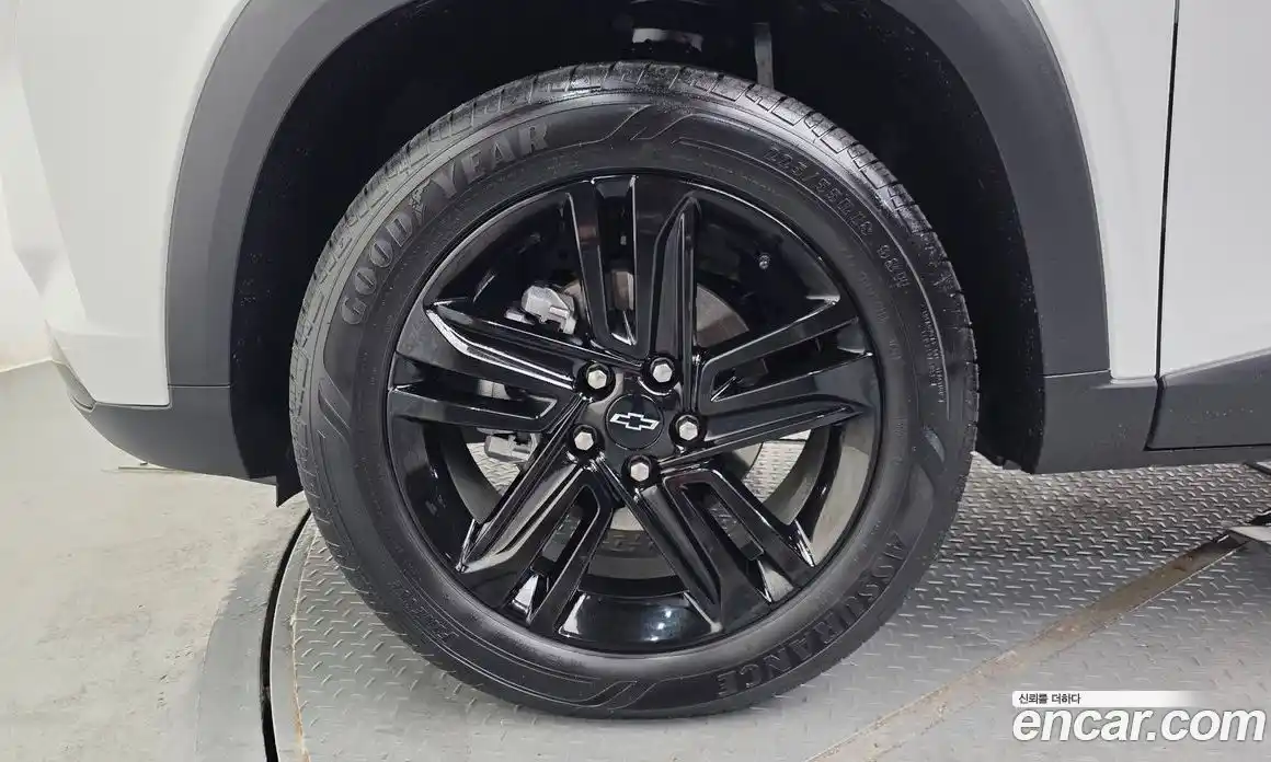 Chevrolet Trax 2024 1.2 автомат (гидро), фото 5
