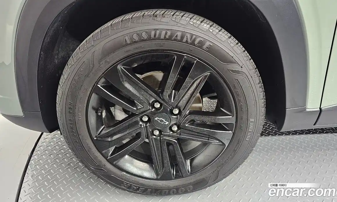 Chevrolet Trax 2023 1.2 автомат (гидро), фото 5