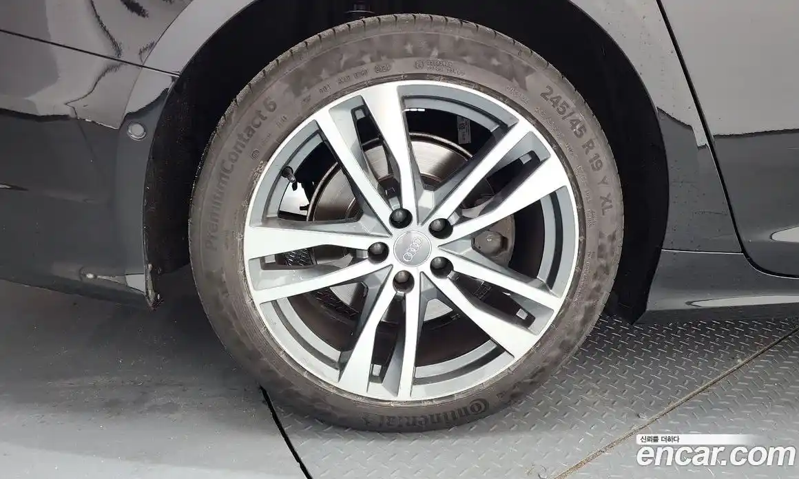 Audi A6 2020 3.0 автомат (гидро), фото 5